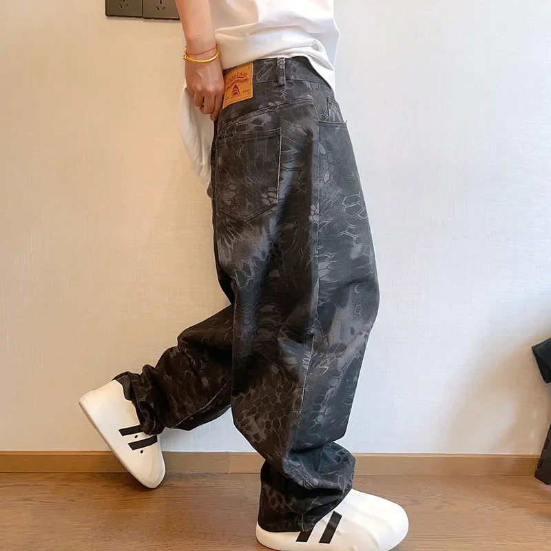 New Men Chic Snake Print Streetwear Jeans Male Designer Brand Casual Denim Pants Popular American Graphic Hip Pop Denim Trousers